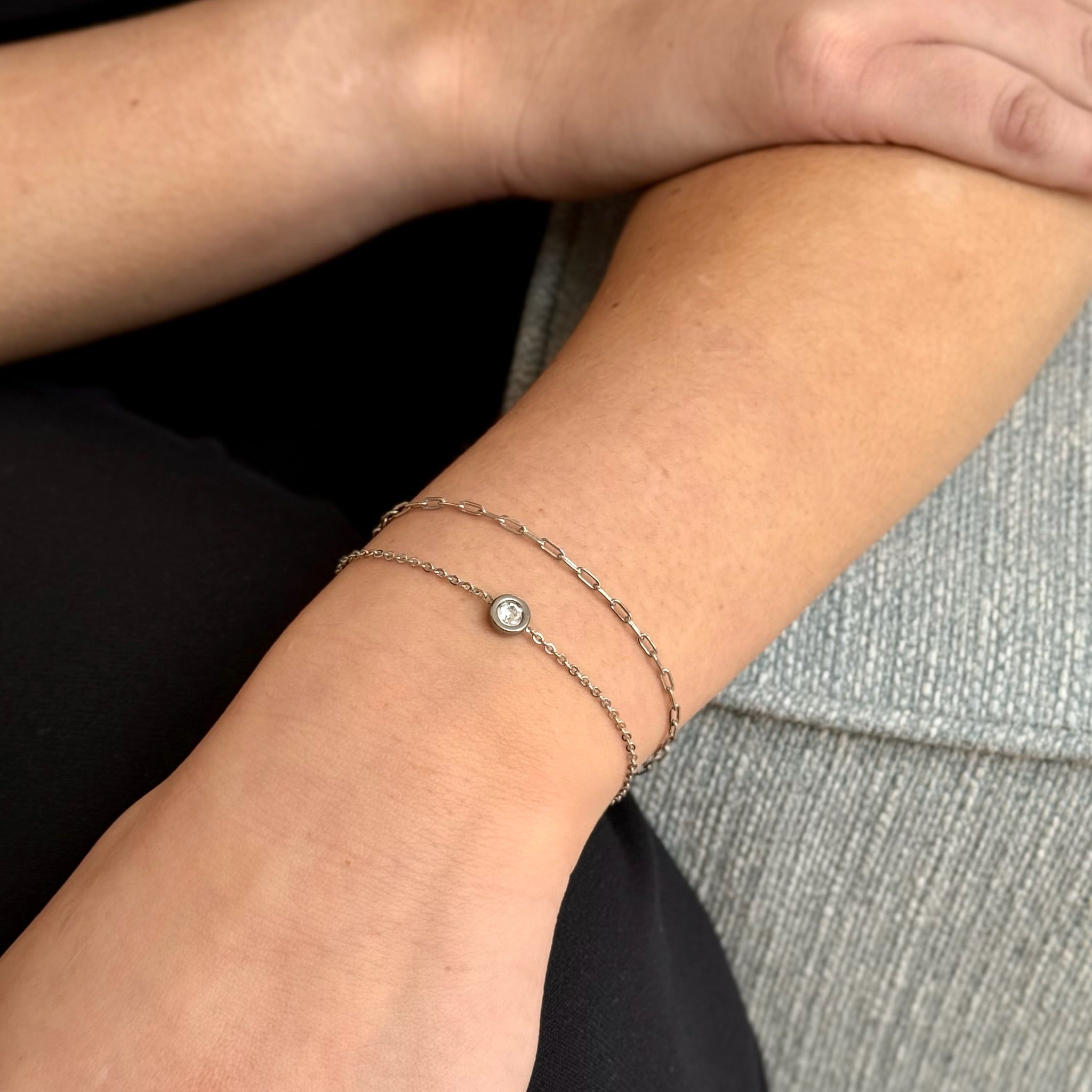 DAINTY SILVER SOLITAIRE PENDANT BRACELET SAMPLE