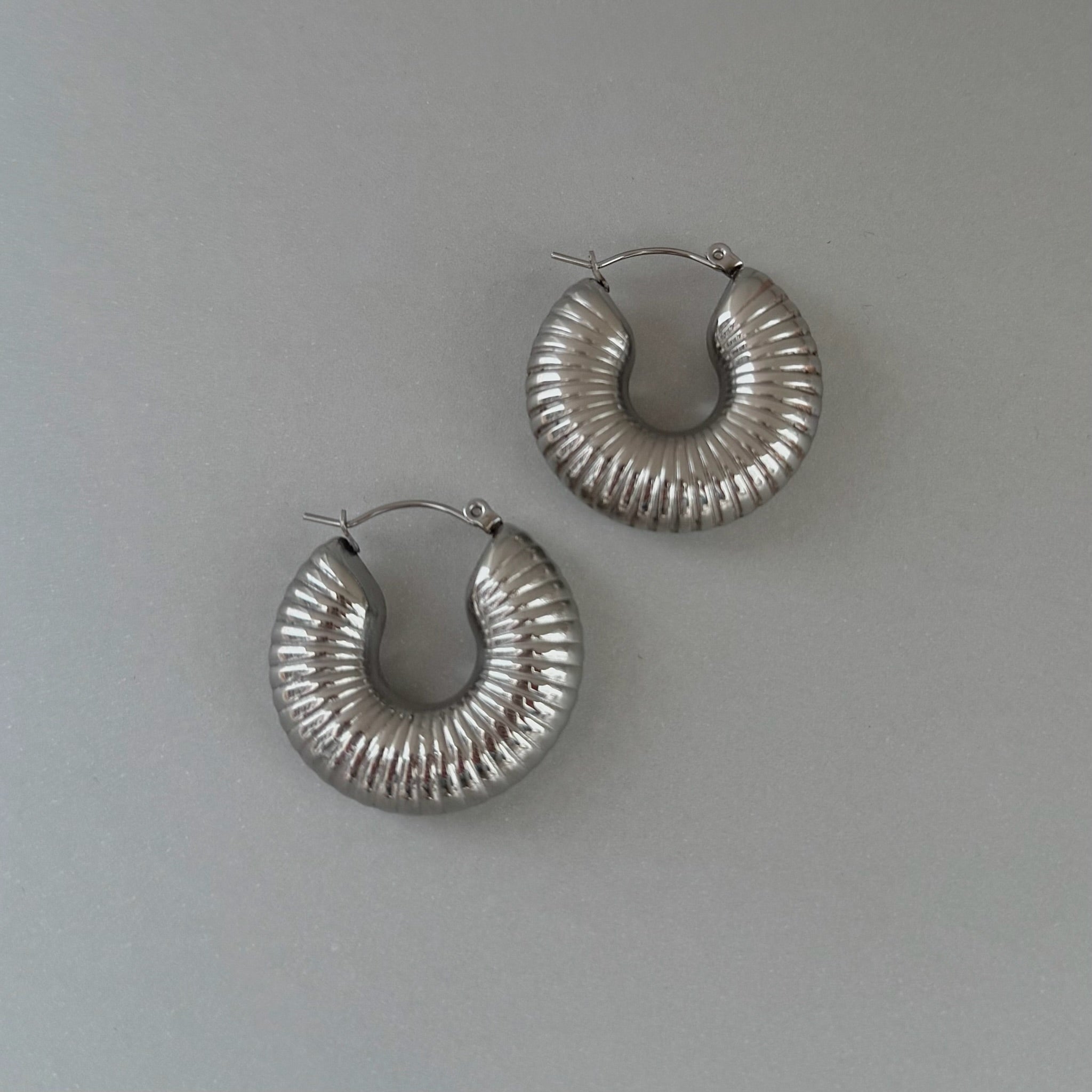 SILVER CHUNKY RIBBED HOOP EARRINGS SAMPLE