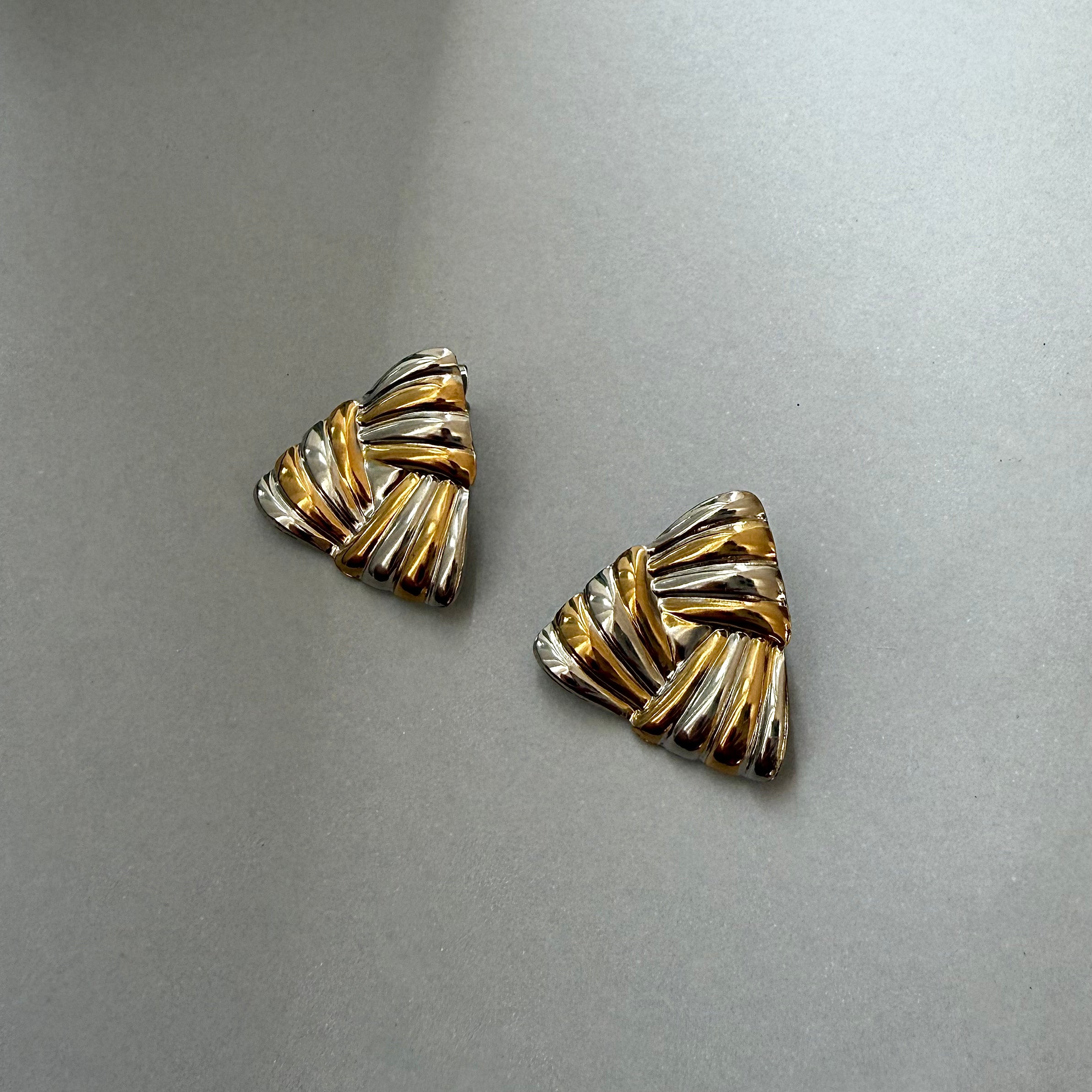 TWO-TONE TRIANGLE STUD EARRINGS - SAMPLE