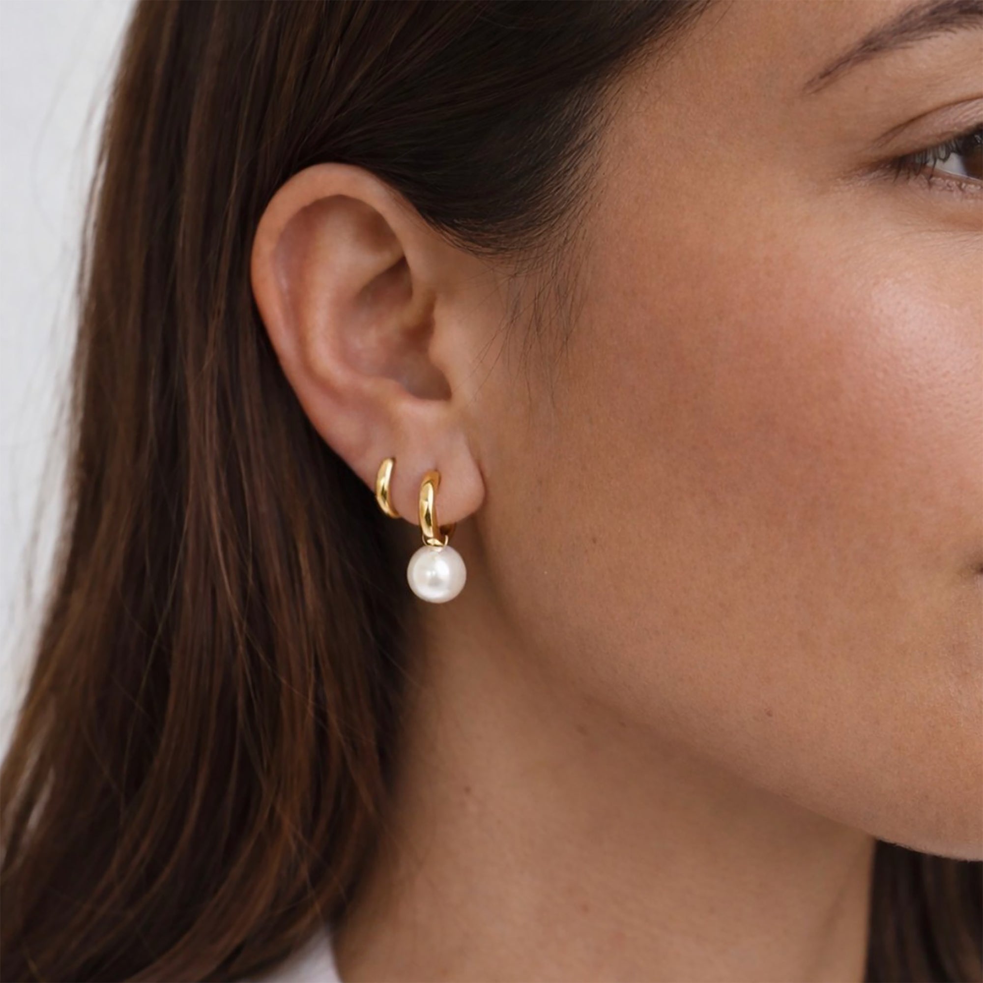 gold pearl huggie earring waterproof jewelry