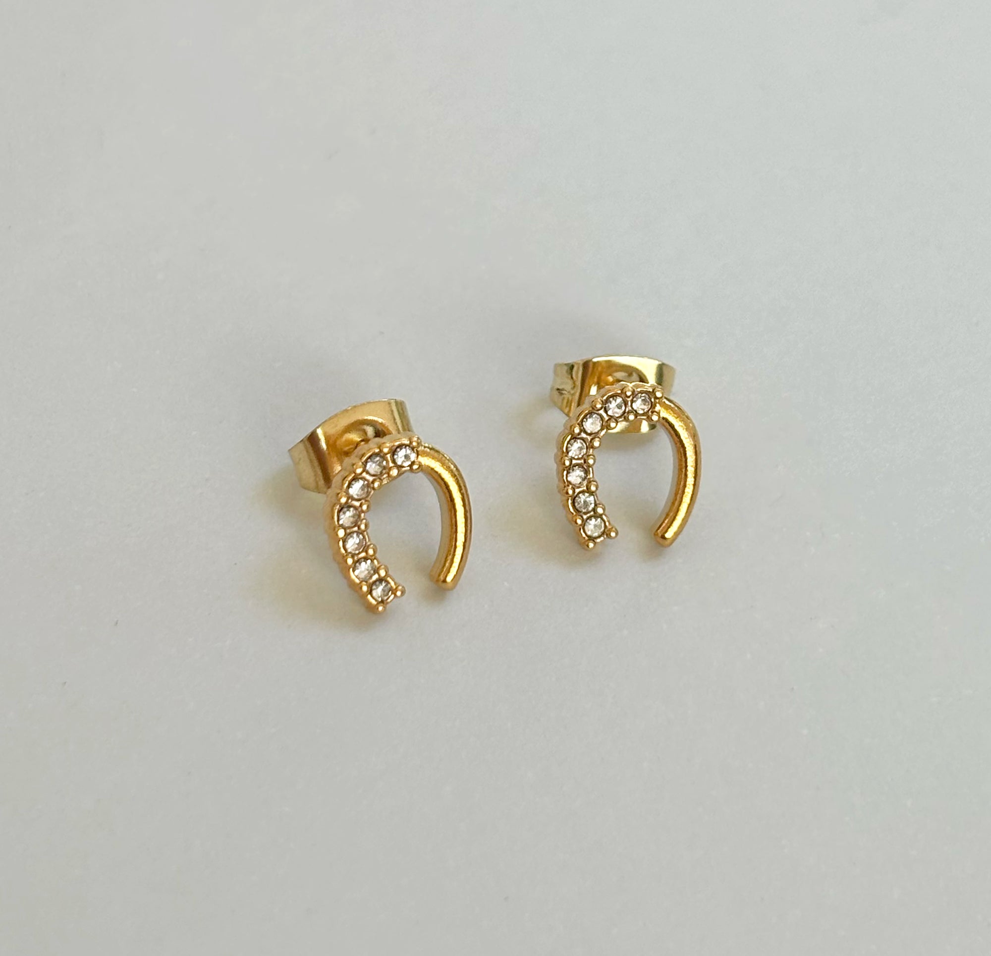 18K DAINTY HORSESHOE STUD EARRINGS - SAMPLE