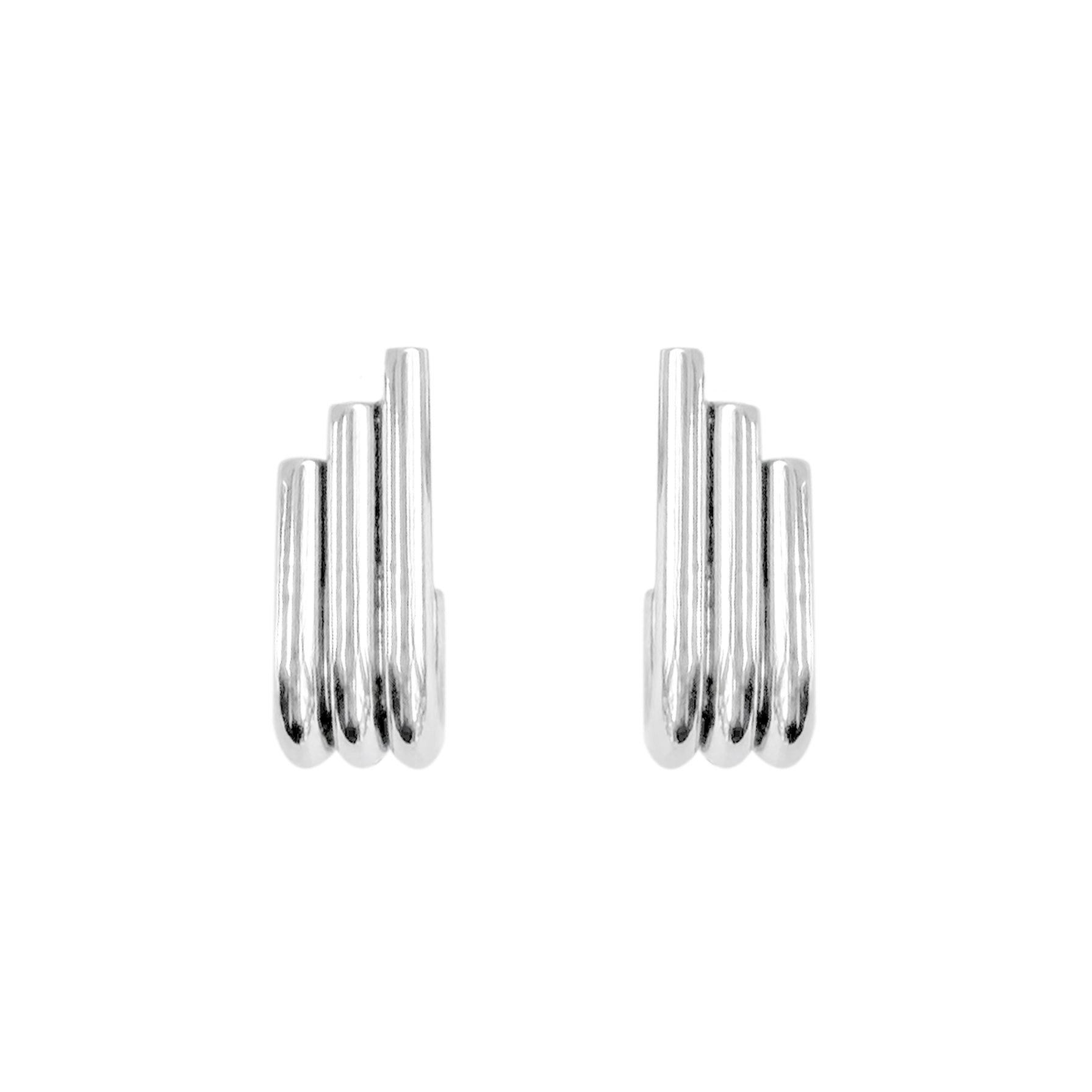 RAMONA SILVER RIBBED J EARRINGS