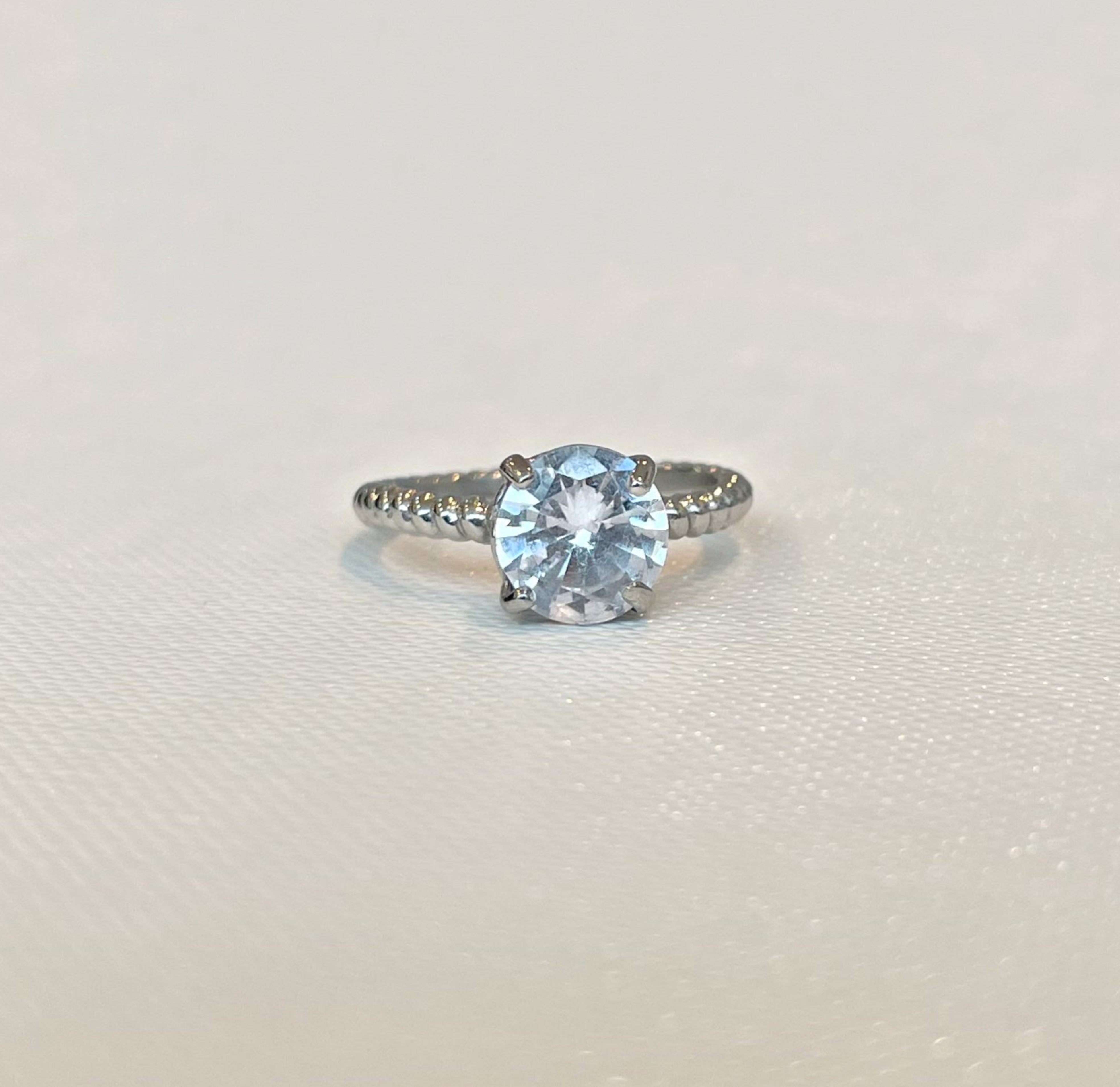 SILVER DIAMOND CZ SOLIATIRE RING - SAMPLE