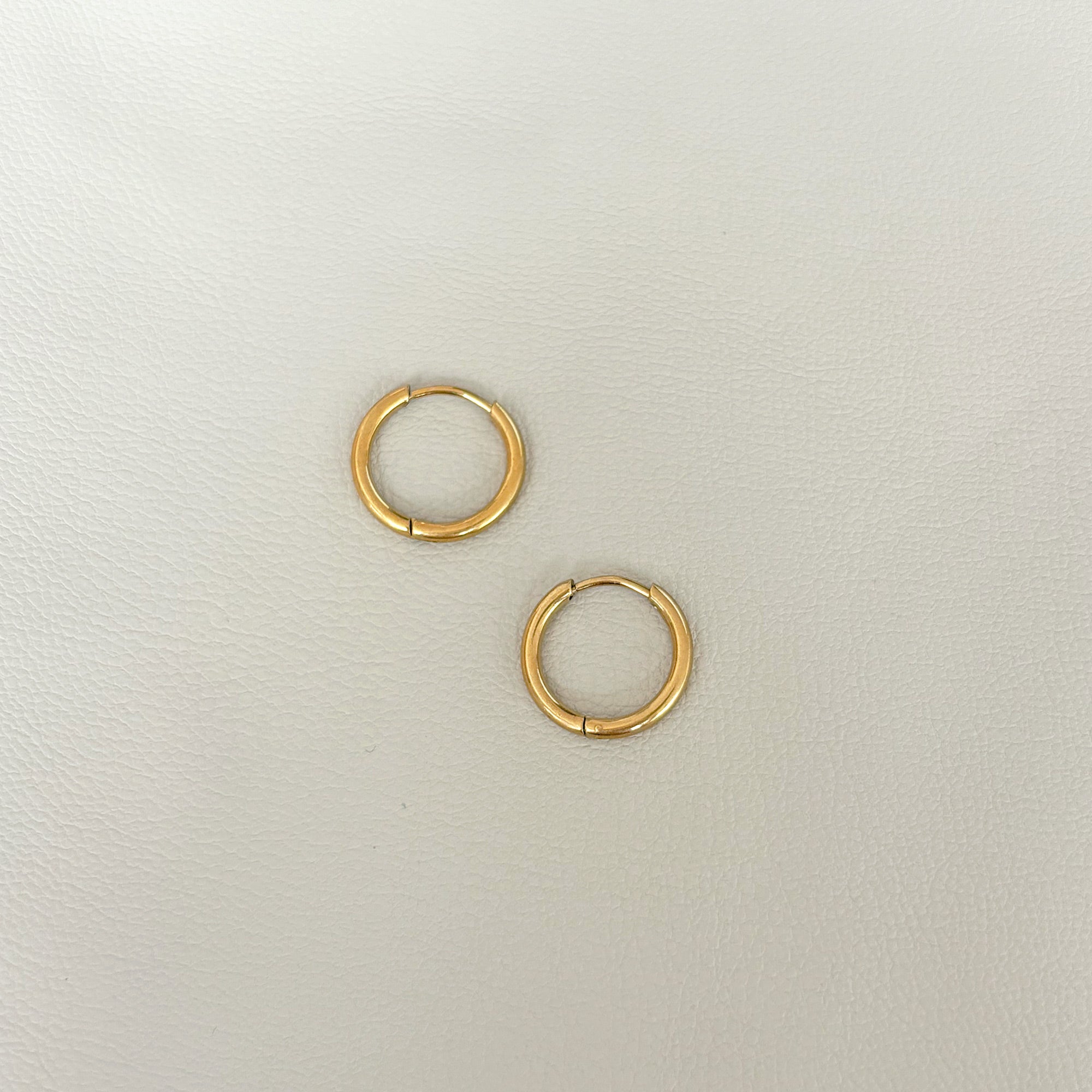 18K THIN GOLD HUGGIE HOOP EARRINGS - SAMPLE