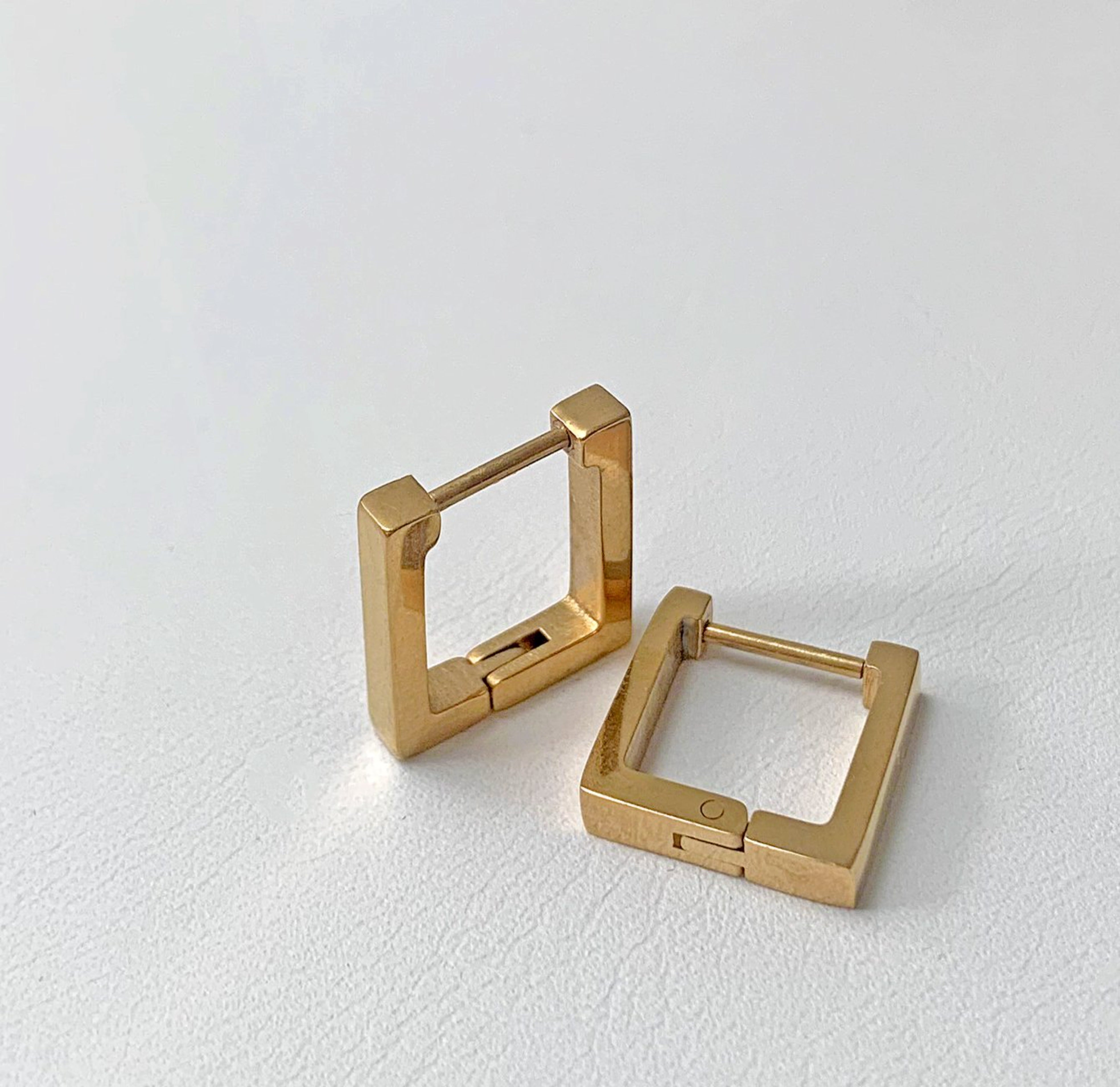 18K GOLD SQUARE HUGGIE EARRINGS  - SAMPLE