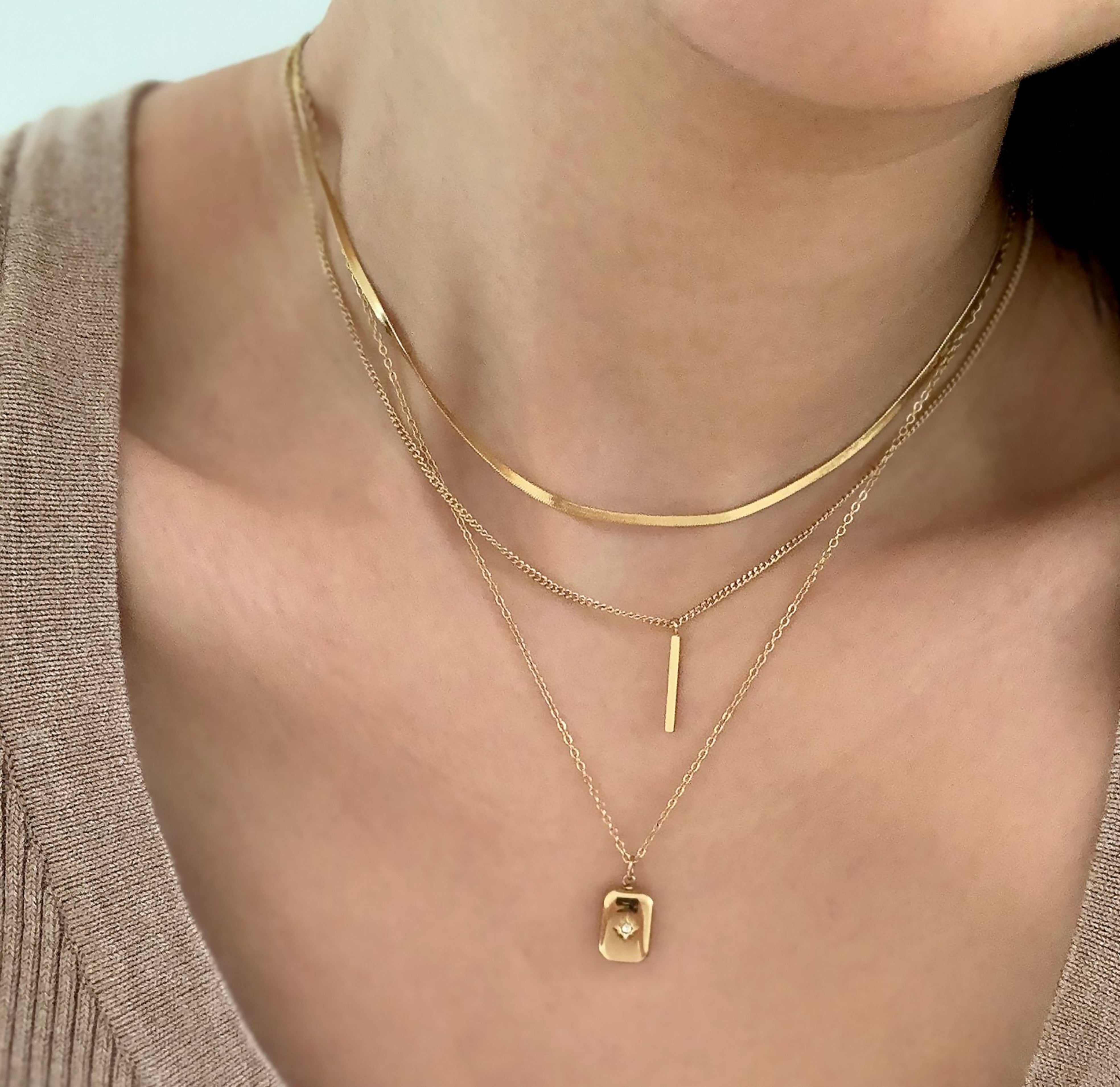 STARBURST GOLD NECKLACE