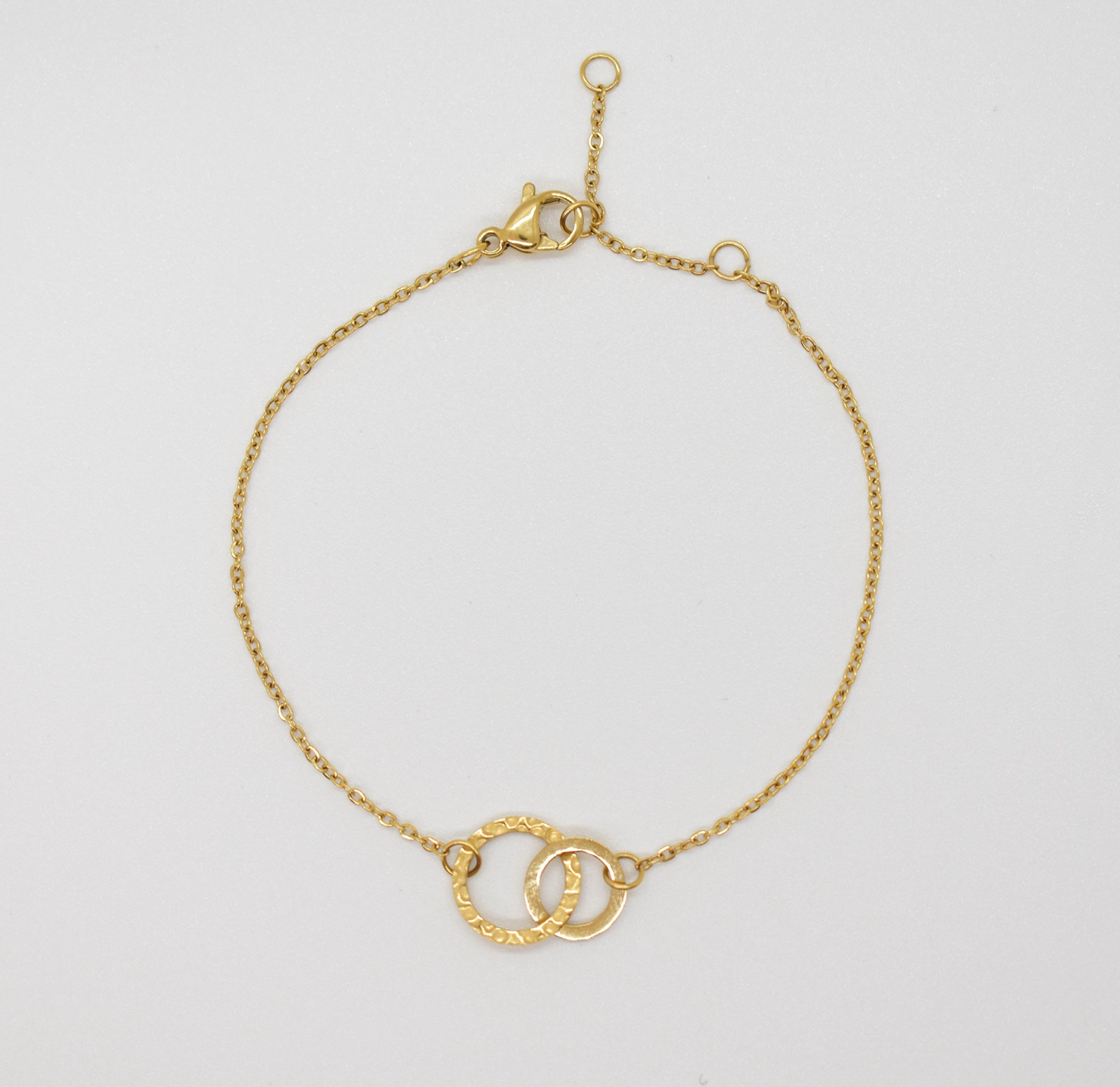 dainty gold unity link bracelet waterproof jewelry tarnish free