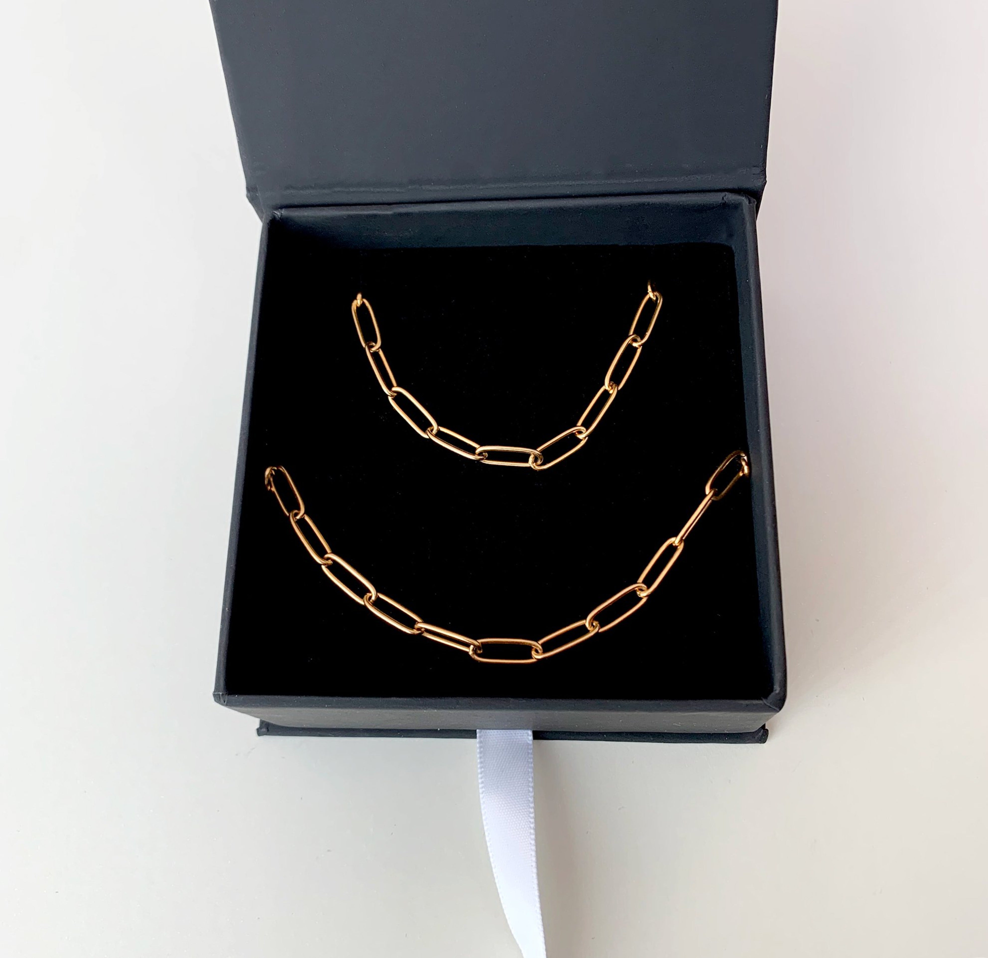 DAINTY PAPER CLIP GOLD CHAIN SET TARNISH FREE