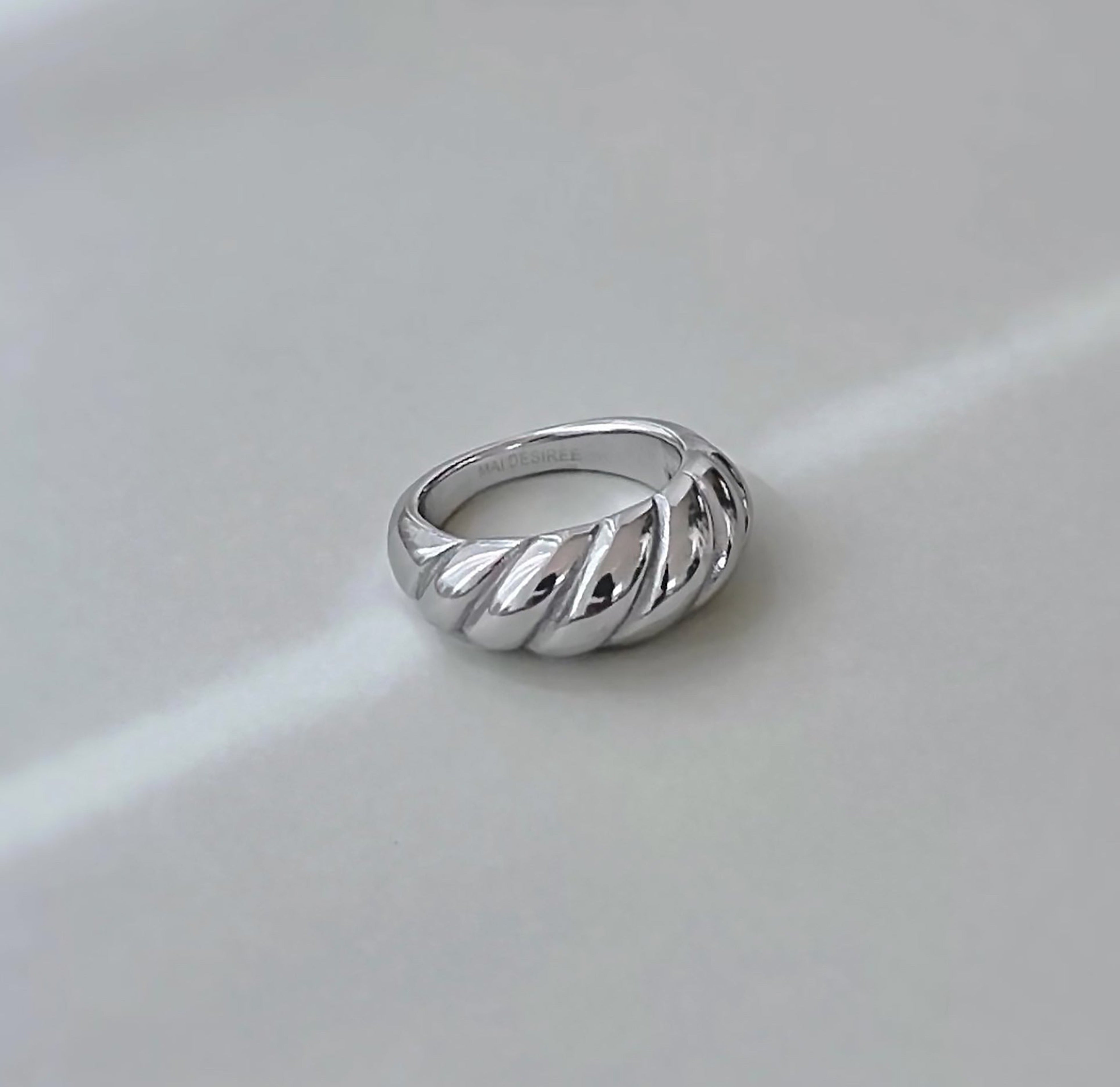 silver croissant ring