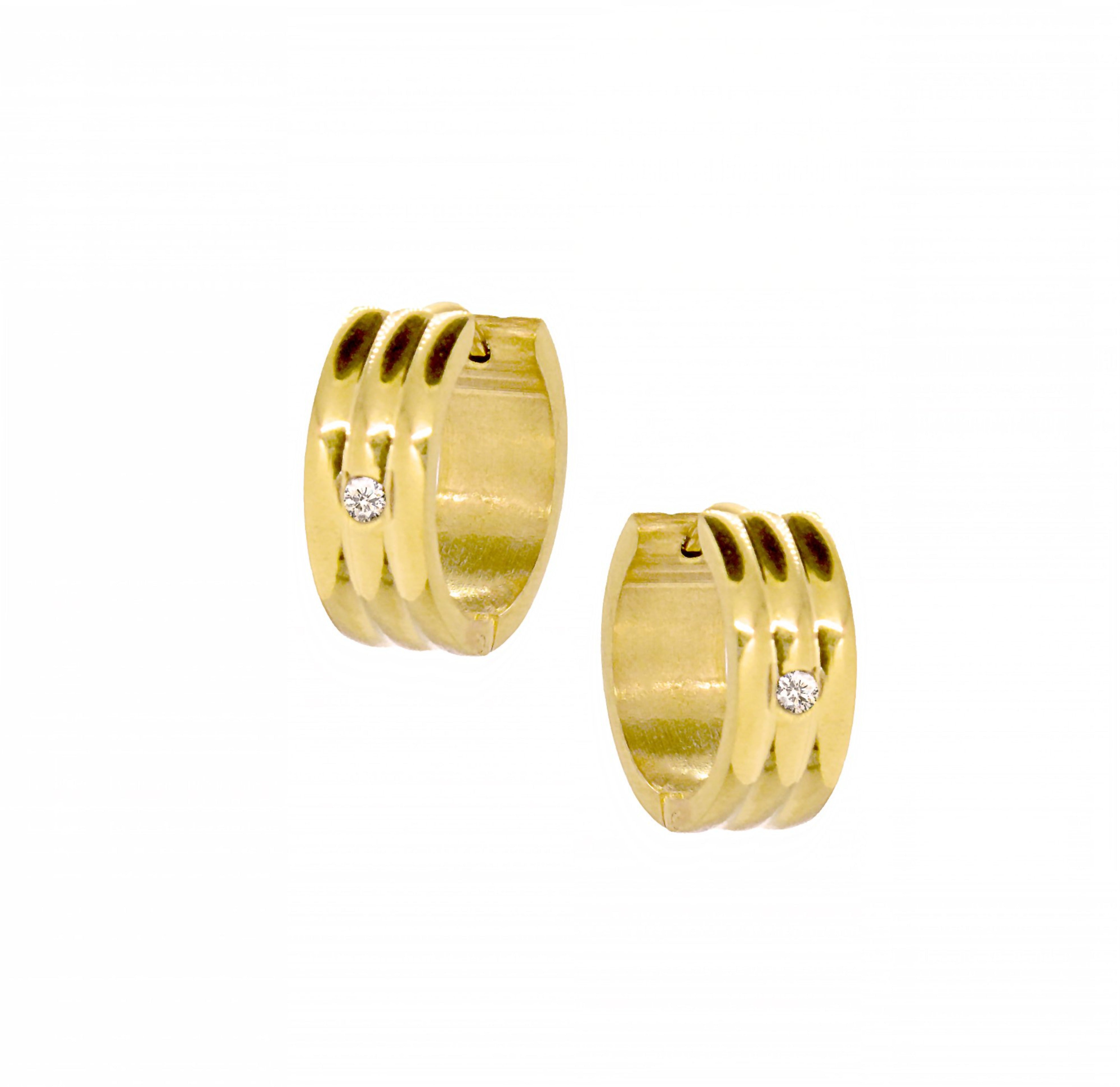 small gold hoop earrings waterproof