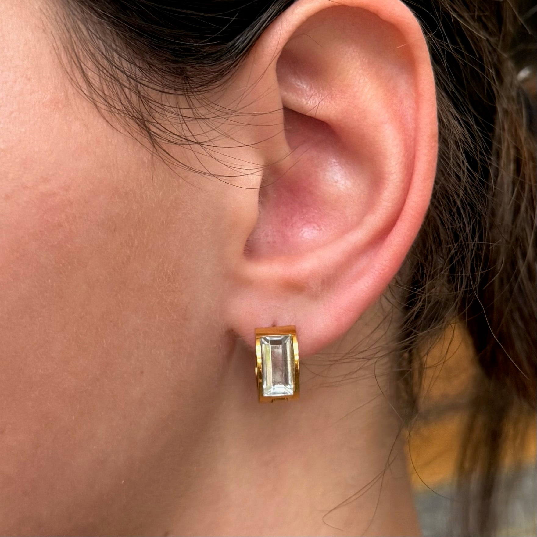 GOLD EMERALD STONE HUGGIE HOOP EARRINGS SAMPLE