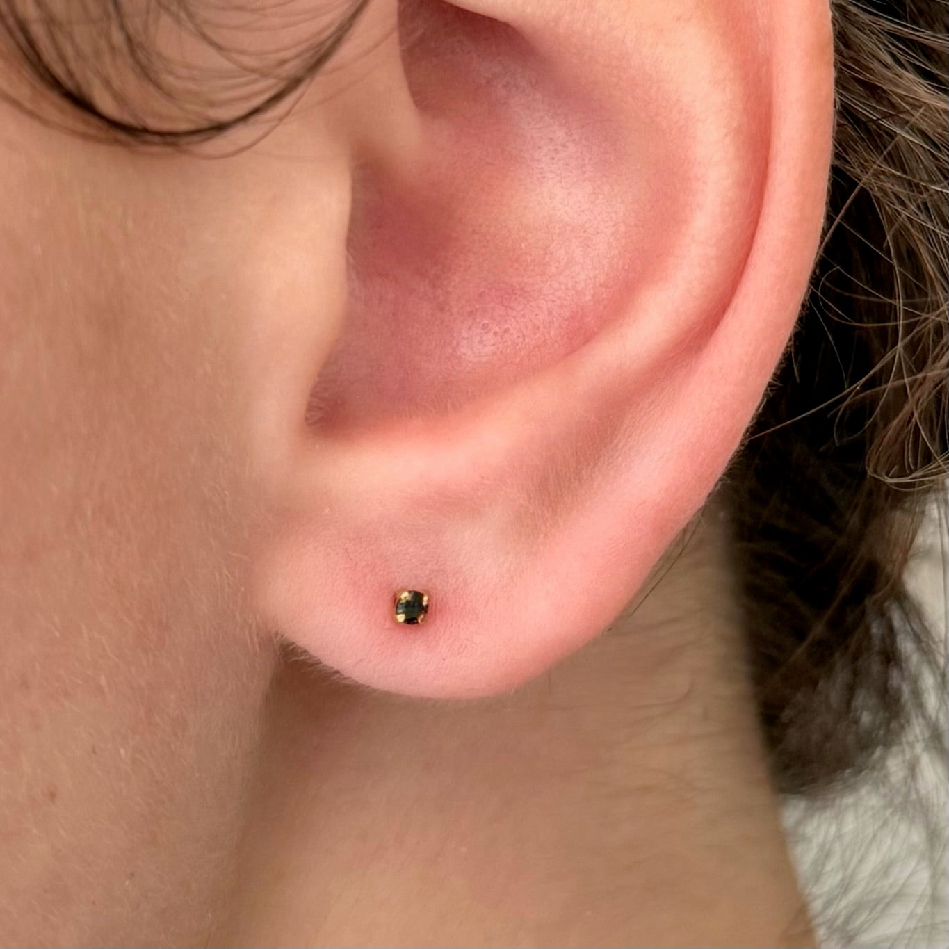 DAINTY GOLD STUD EARRINGS BLACK SAMPLE