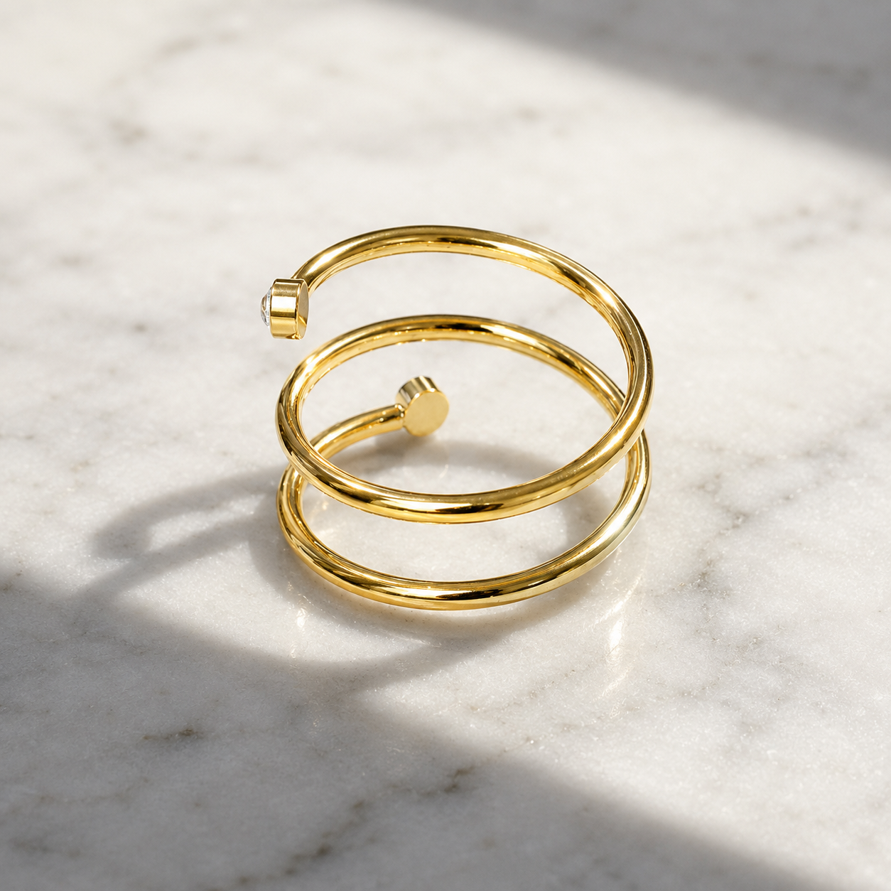back view of gold spiral ring
