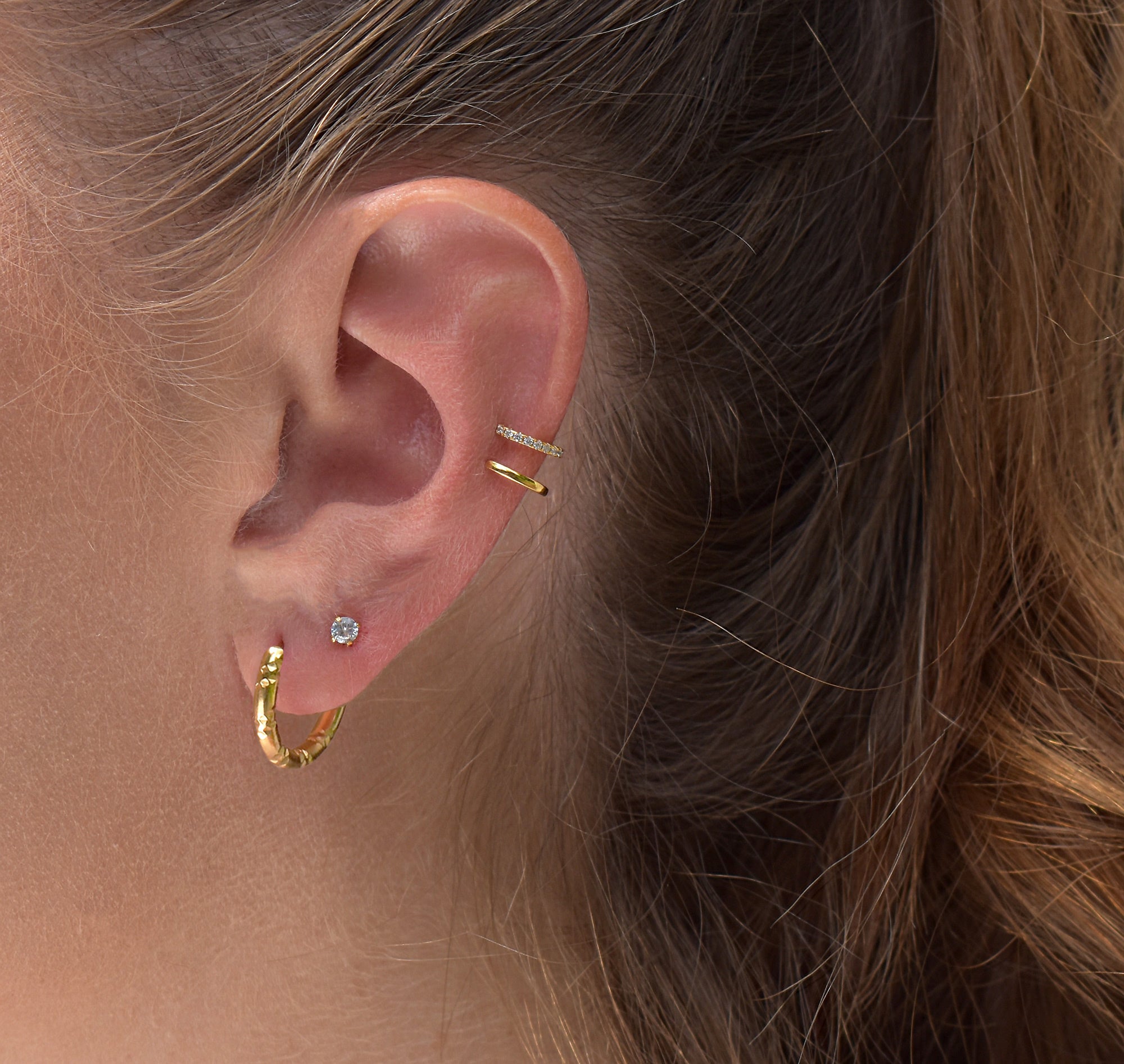 ISMAY GOLD HUGGIE HOOP EARRINGS SAMPLE