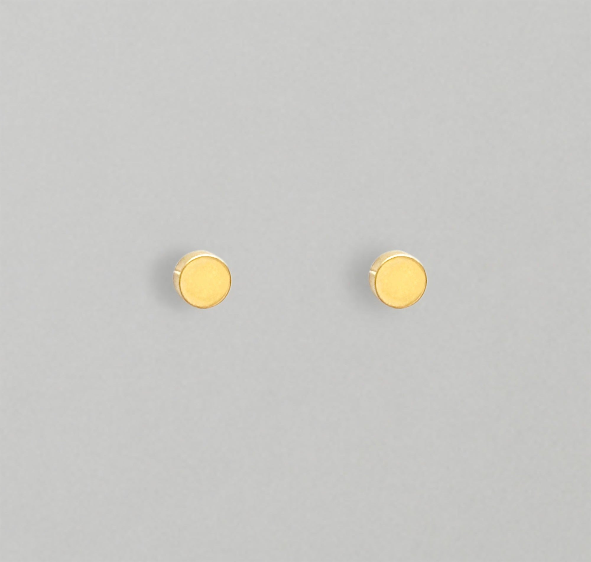 gold round circle earring mens waterproof jewelry