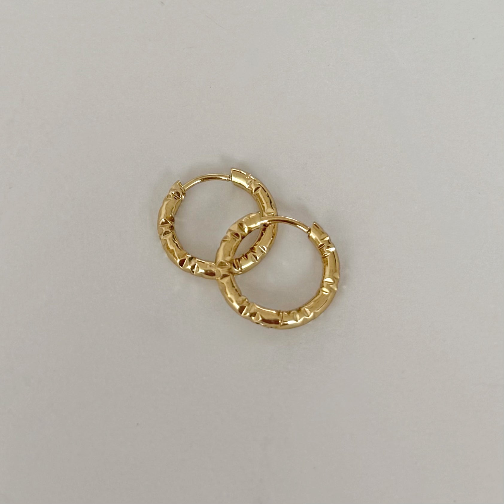 ISMAY GOLD HUGGIE HOOP EARRINGS SAMPLE