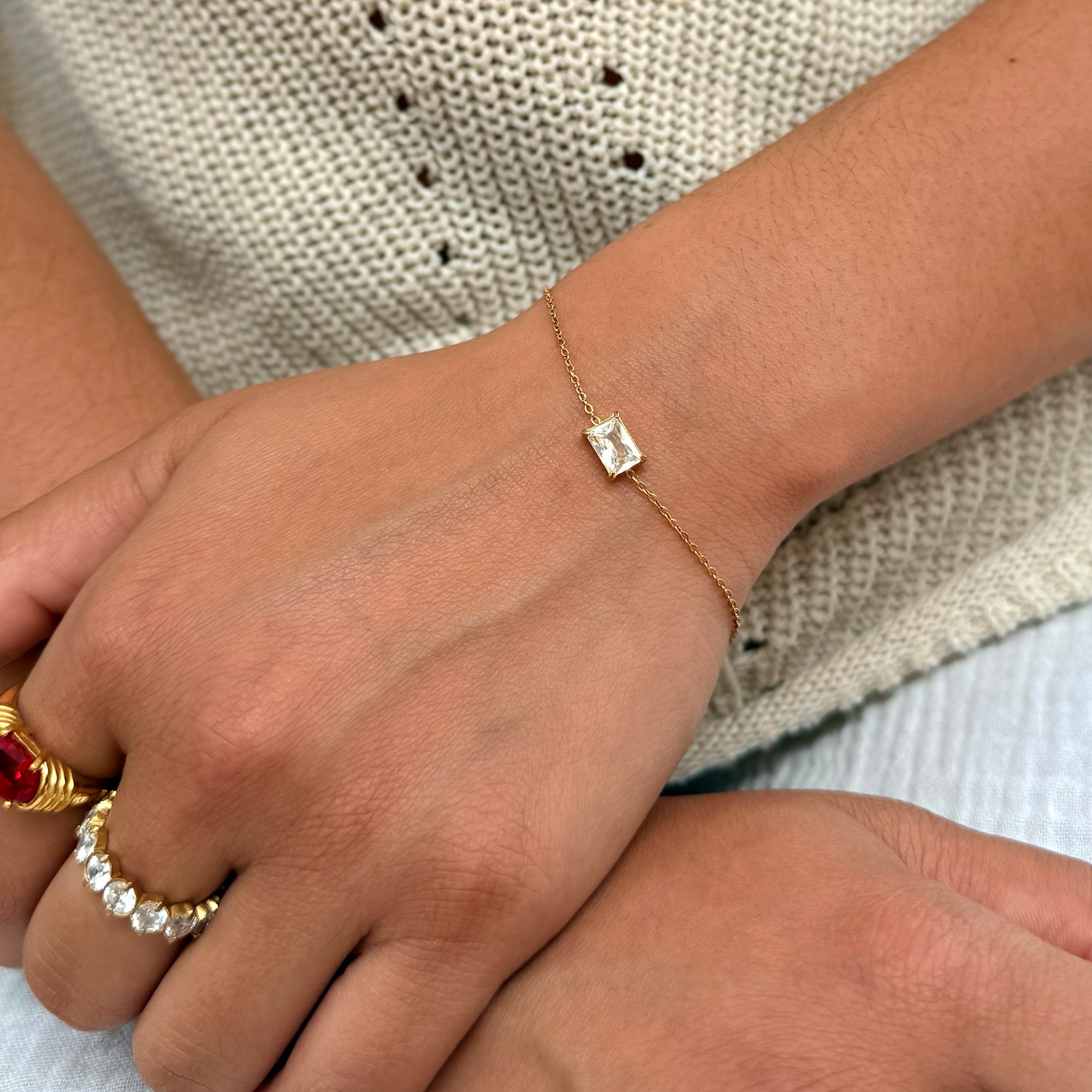 GOLD EMERALD CUT PENDANT BRACELET - SAMPLE