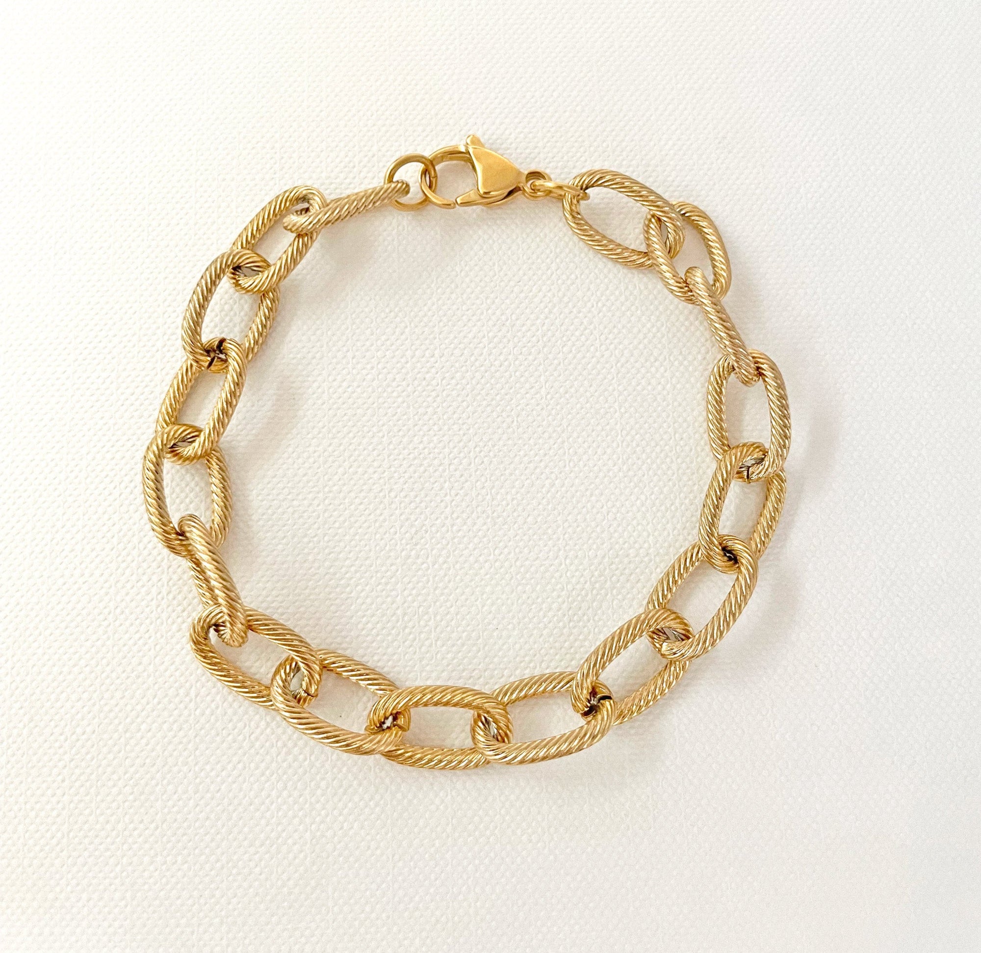 Carly Gold Texture Link Chain Bracelet - Waterproof Jewelry