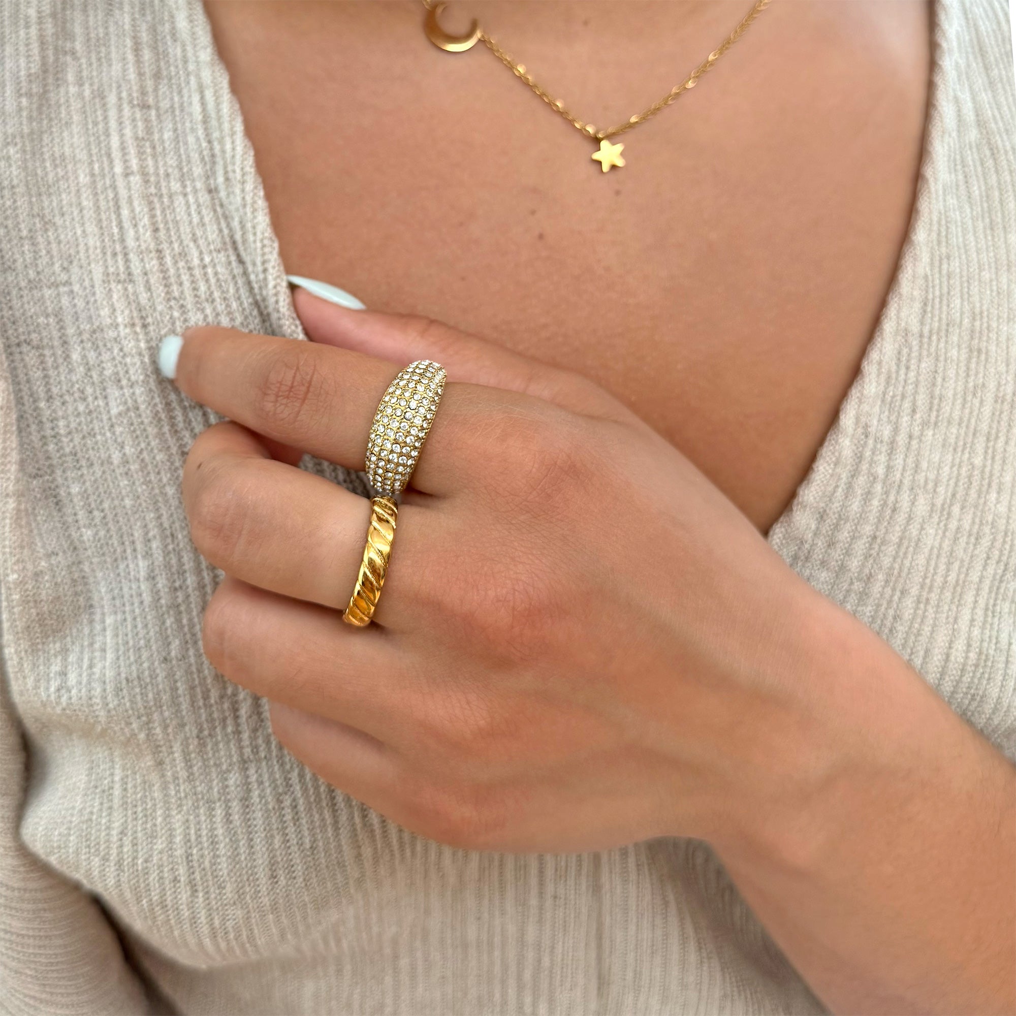 TEGAN GOLD TWIST FLAT RING BAND