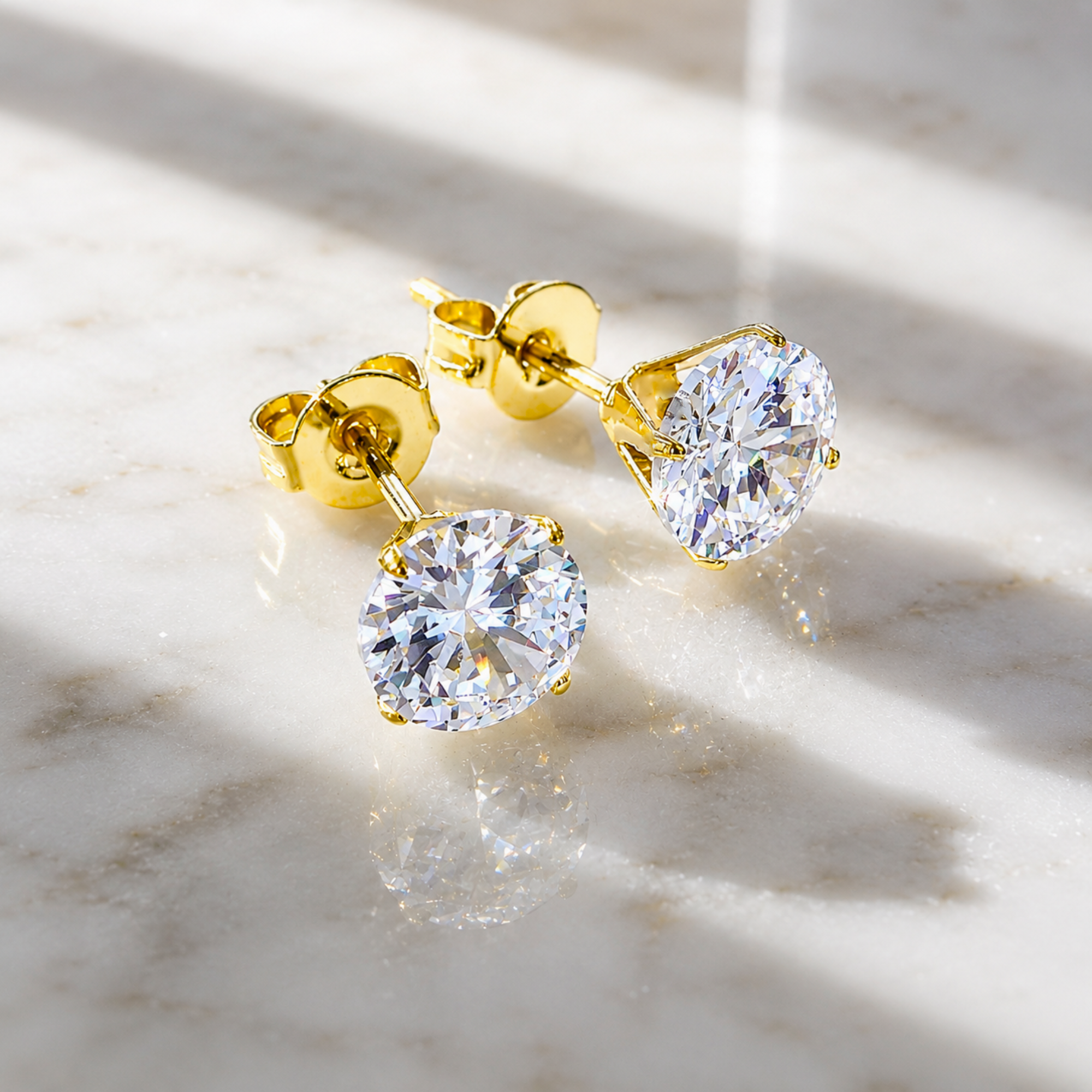 Gold 2ct diamond earrings brilliant shine