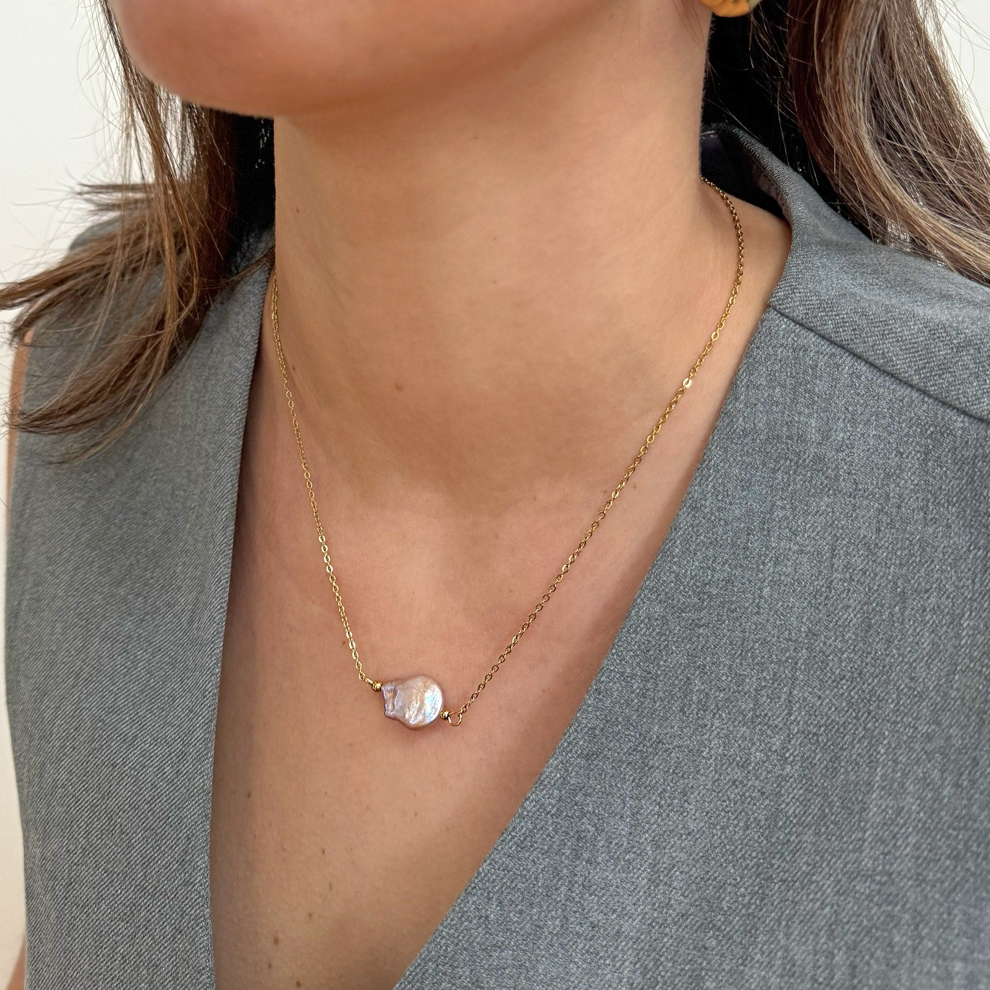 SERENA PINK PEARL PENDANT NECKLACE SAMPLE