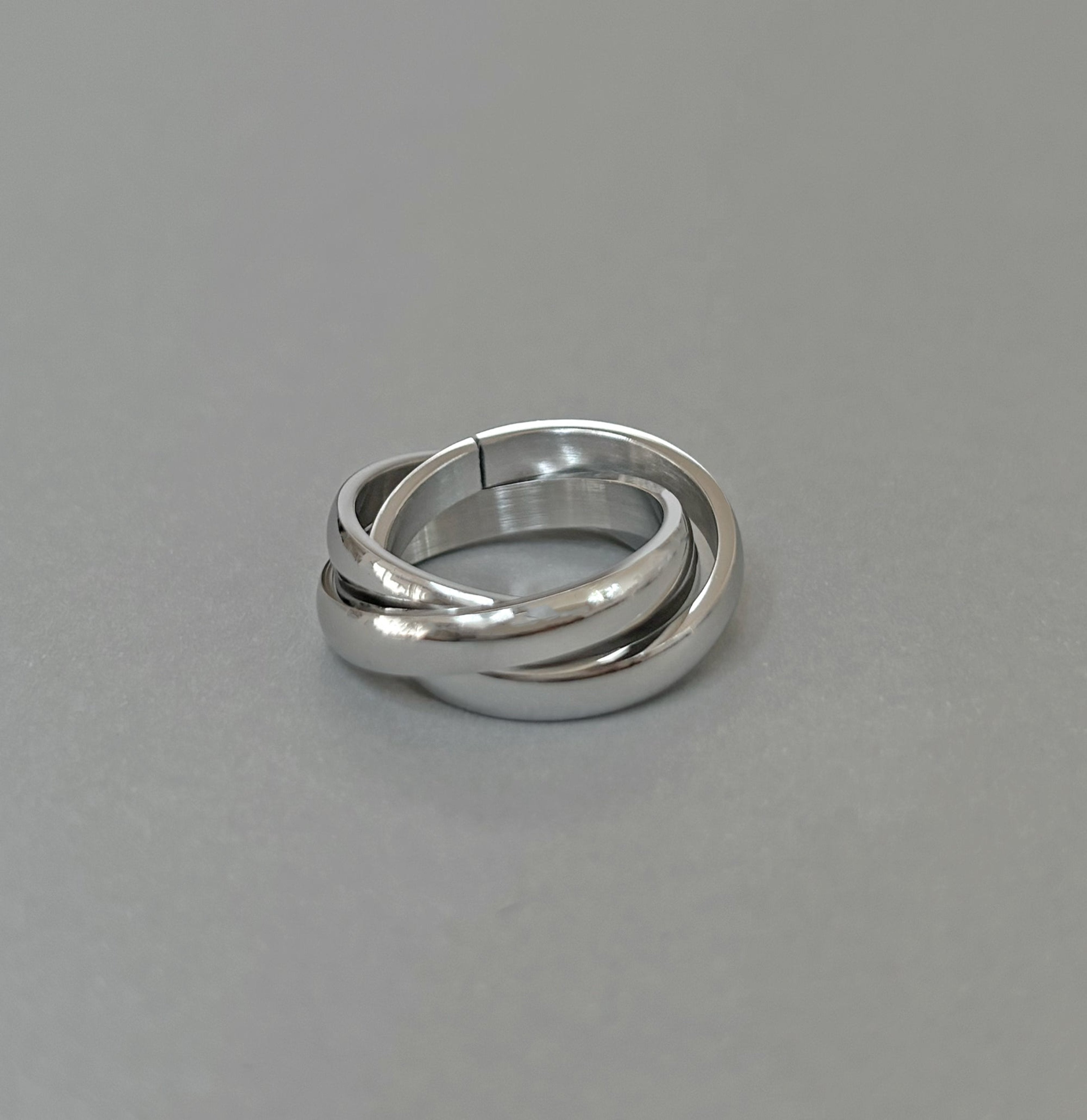 silver triple ring band 