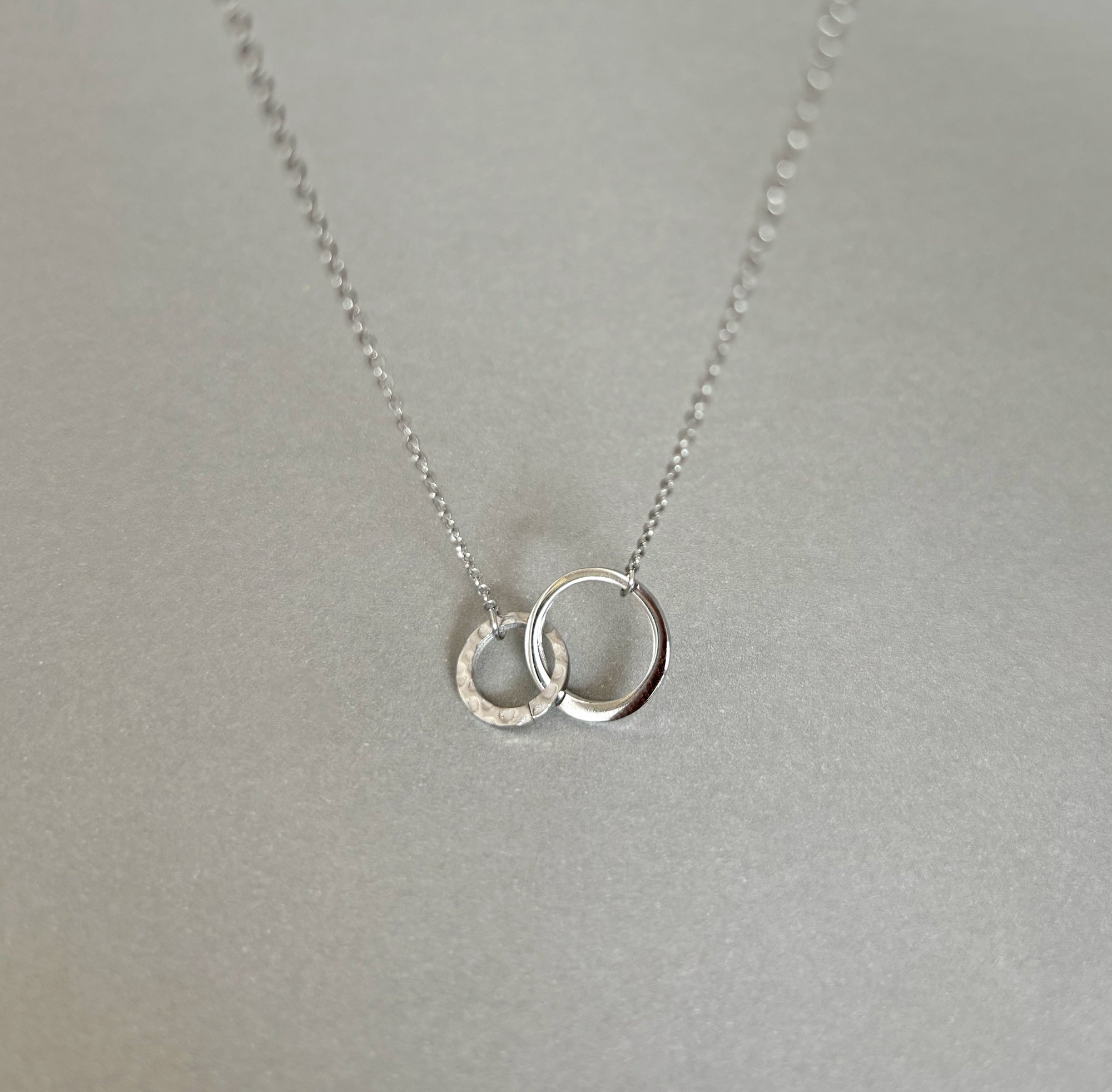 ANTONIA UNITY CIRCLE LINK NECKLACE - SILVER