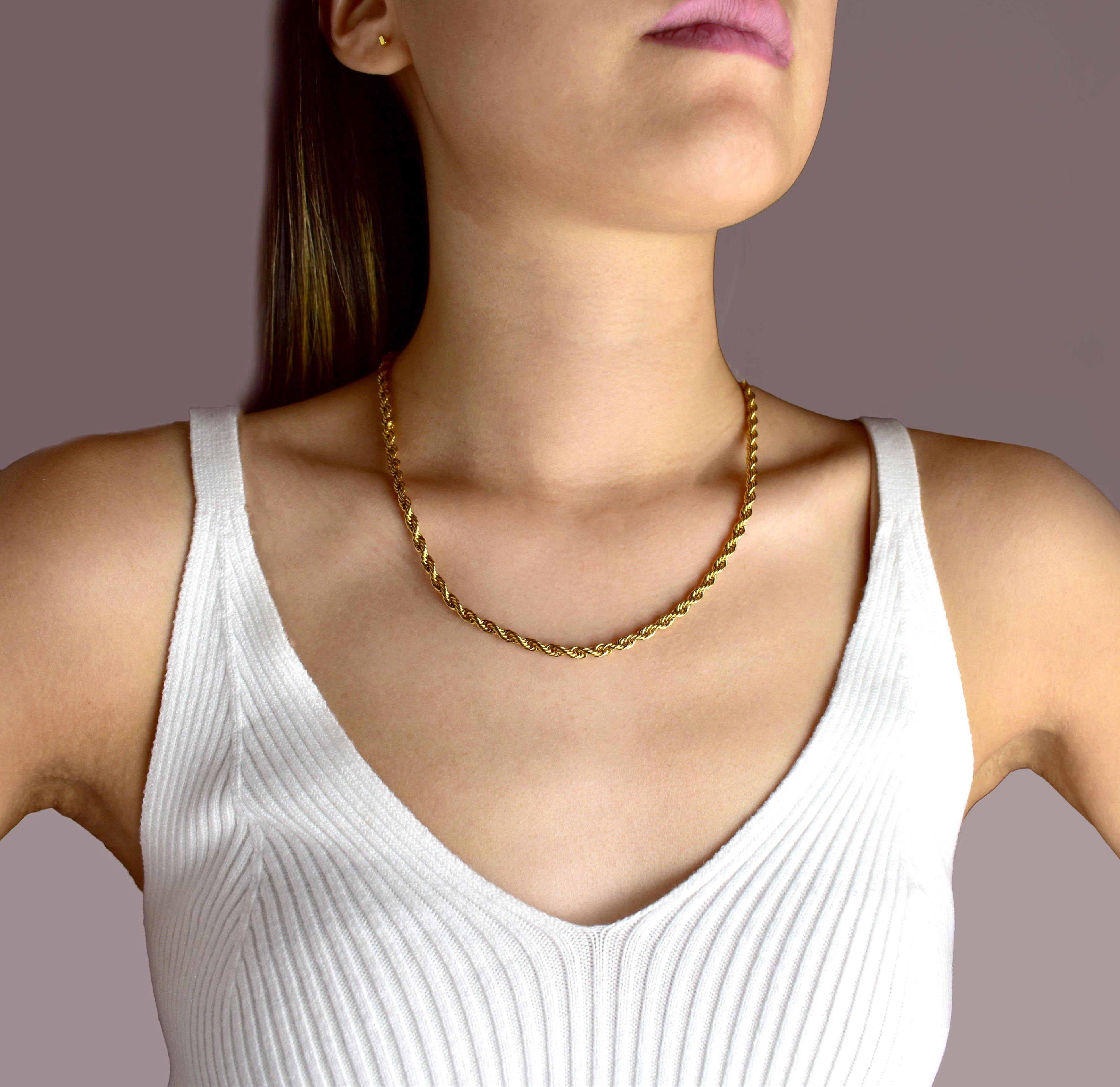 Ronnie Link Chain Necklace in Gold