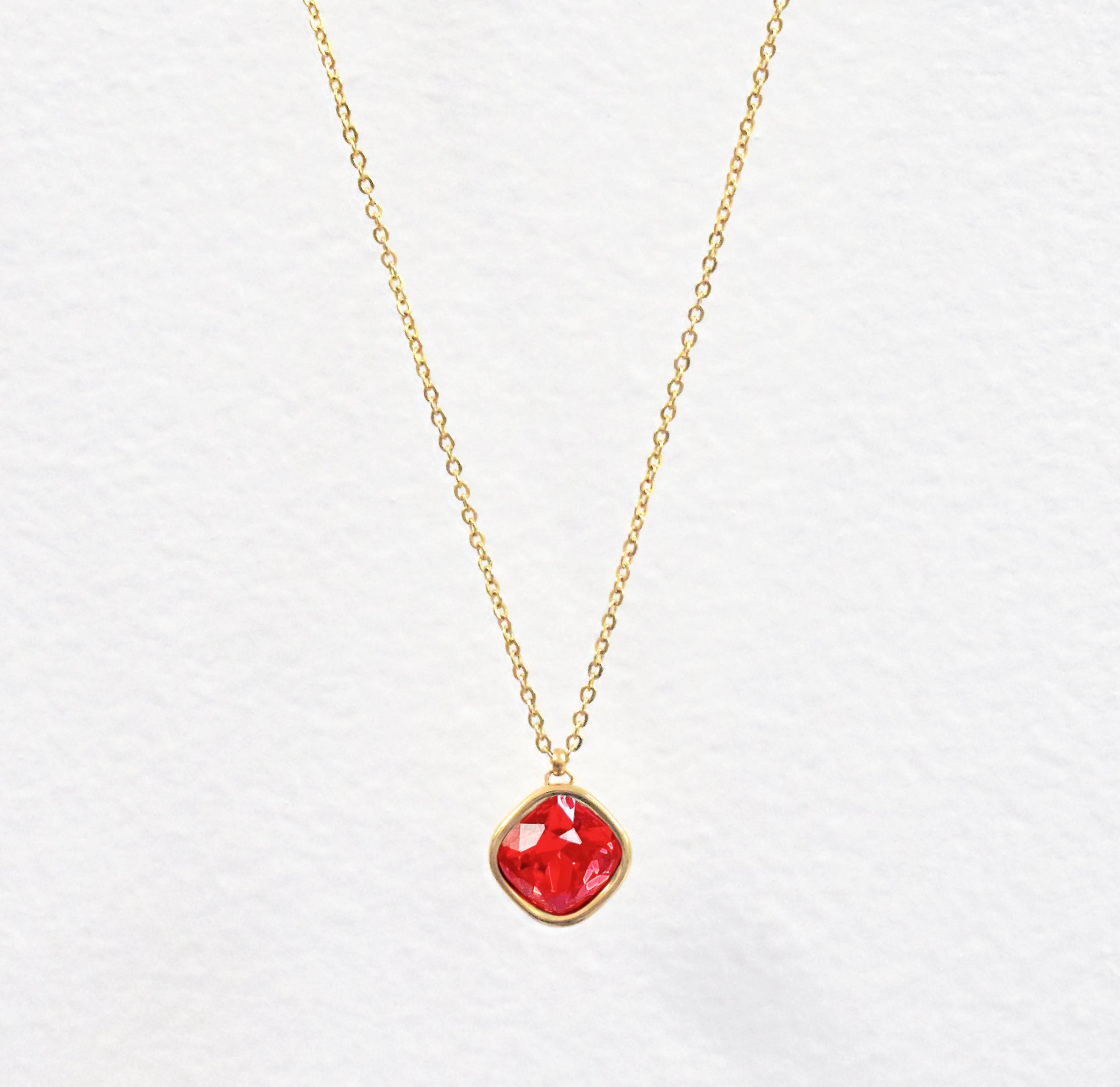 18K RED PENDANT NECKLACE SAMPLE SAMPLE SALE