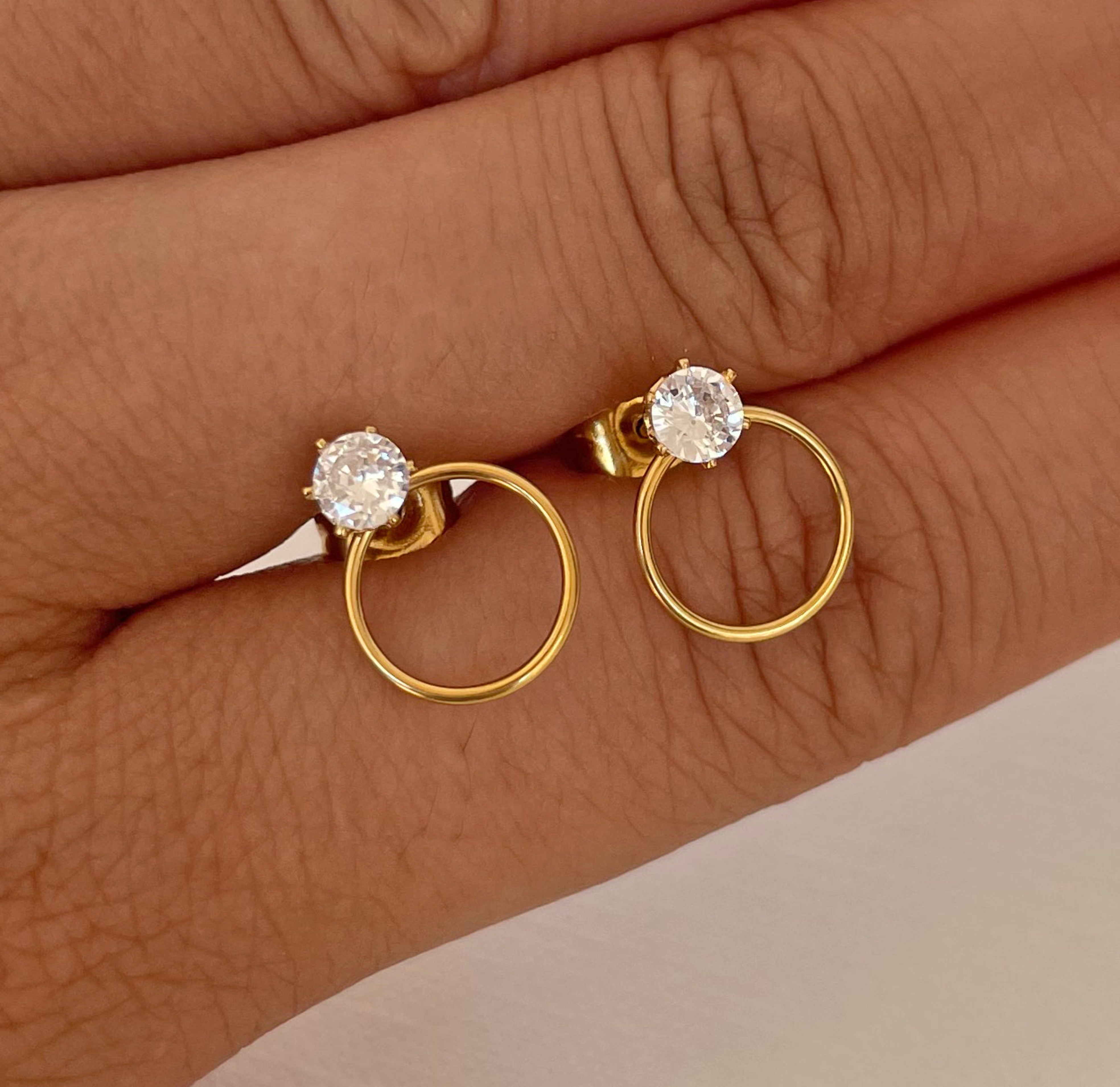 gold ring with solitaire stud earrings waterproof jewelry